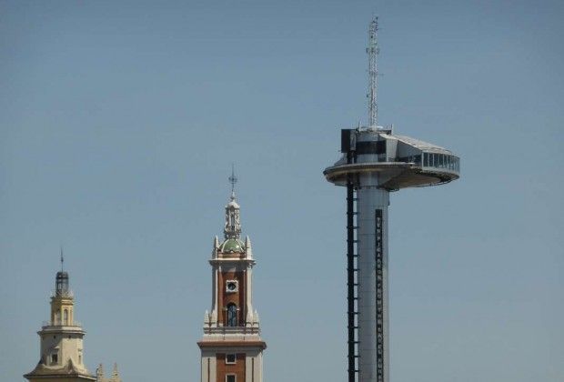 Faro Moncloa