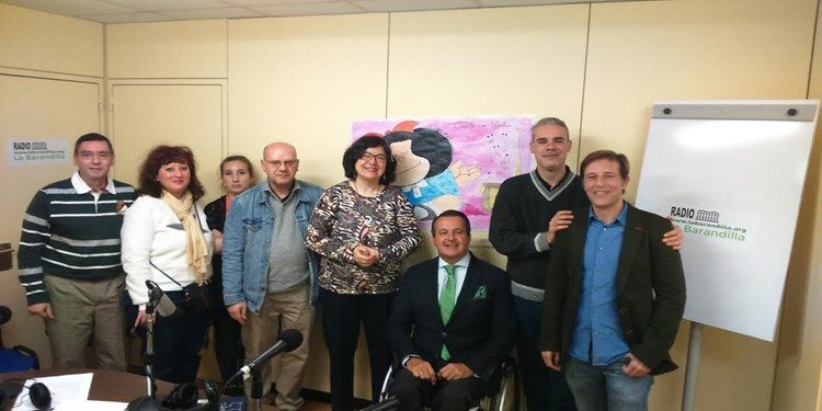 Ignacio Tremiño, entrevistado en el programa de radio "Conecta con nosotros", realizado por personas con enfermedad mental.