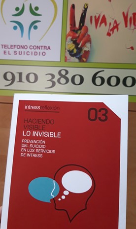 El pasado 10 de septiembre Mar y Carlos presentaron coincidiendo con la celebración del Día Mundial de la Prevención del Suicidio el libro "Haciendo visible, lo invisible"