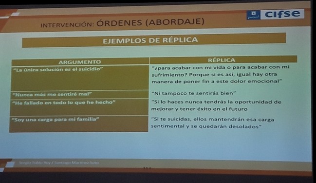 Una de las diapositivas con la cual debaten estos profesionales la forma de actuar.