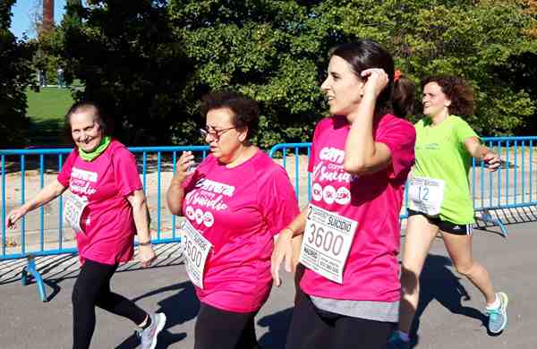 En esta ocasión se puede decir que ha sido una gran familia de corredores, ya que no han faltado personas mayores durante el recorrido apoyando a la visibilidad del suicidio en España.