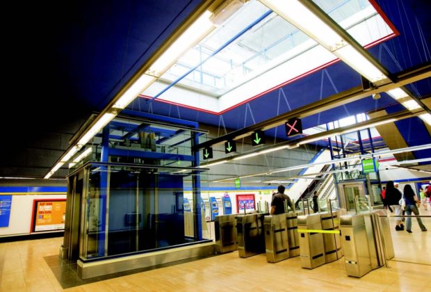 metro ascensor accesibilidad
