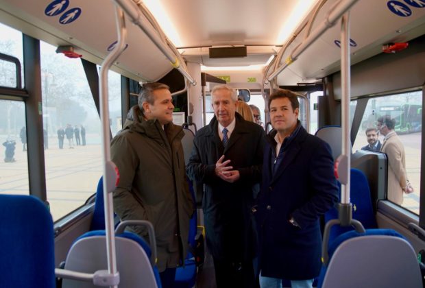 Bus