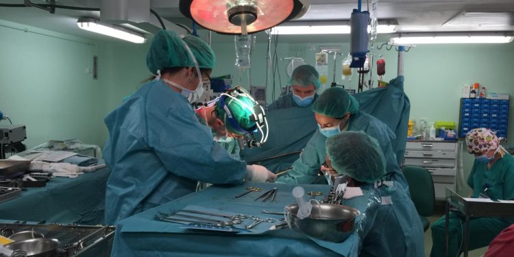 transplante cirugía operación medicina quirófano