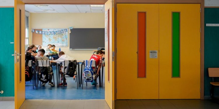 educación colegio clase