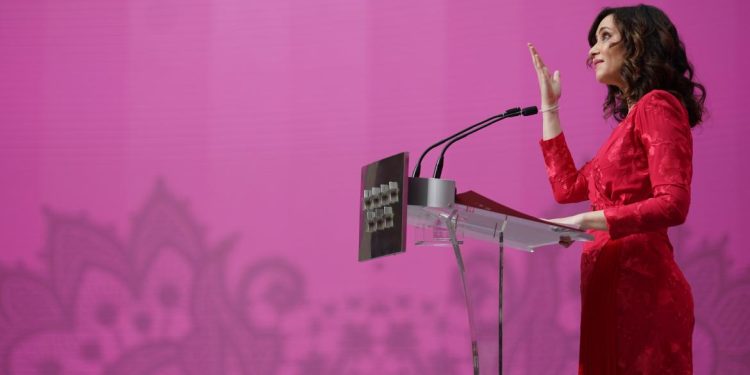 AYUSO
