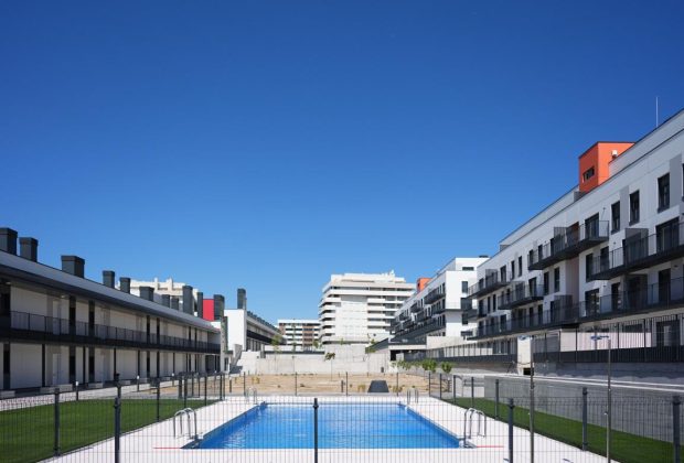 casa viviendas edificios piscina