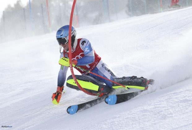 ESQUÍ LEKI NIEVE