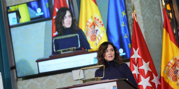 AYUSO