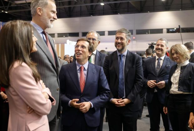 FITUR