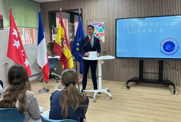 LabelFrancEducation