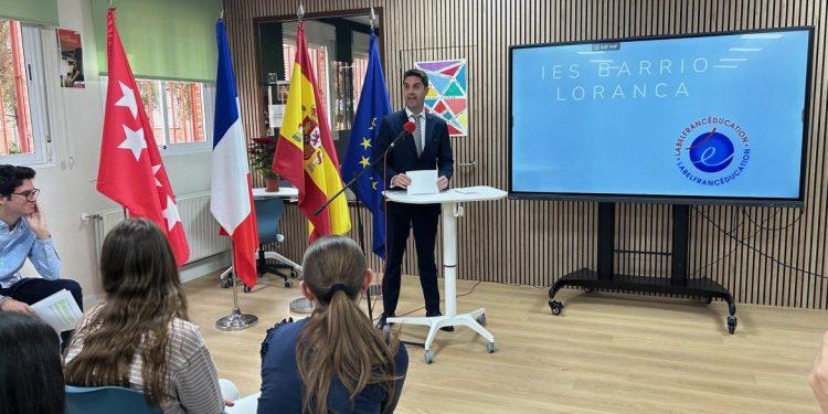 LabelFrancEducation