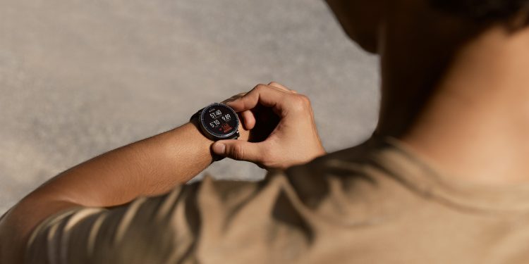 A través de la Zepp App, cada entrenamiento registrado con un reloj Amazfit —como el Active Max— muestra la carga de entrenamiento,
